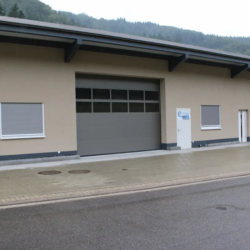 Außenansicht des Firmengebäudes der Ketterer Fautz Sanierungen GmbH